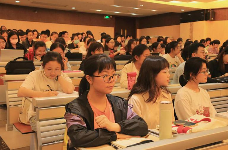 yl6809永利皇宫员工马克思主义学习小组开班仪式现场