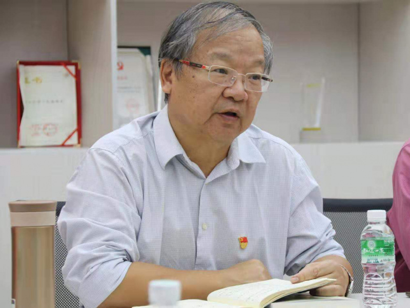 经理王东风发言