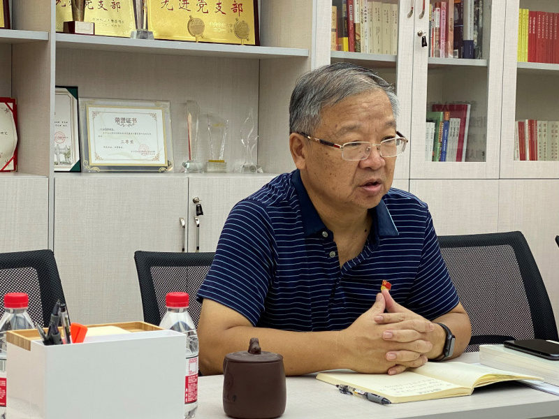 经理王东风发言